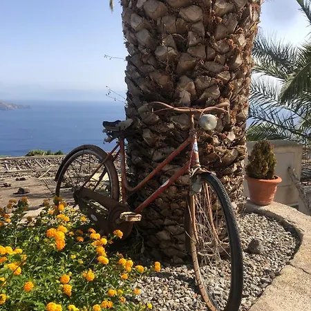Vakantiehuis Quattrocchi - Giardino E Terrazzi Con Vista Panoramica Sul Mare, Etna E Vulcano *