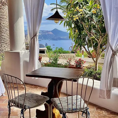 Vakantiehuis Quattrocchi - Giardino E Terrazzi Con Vista Panoramica Sul Mare, Etna E Vulcano *