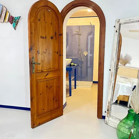 Quattrocchi - Giardino E Terrazzi Con Vista Panoramica Sul Mare, Etna E Vulcano Vakantiehuis